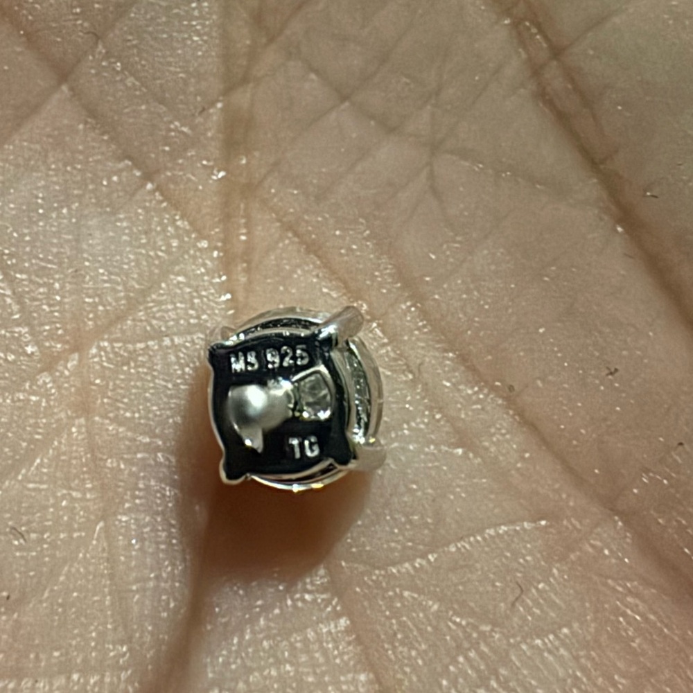 NWT - 925 Sterling Silver Moissanite 2CTW Earrings - Picture 5 of 6